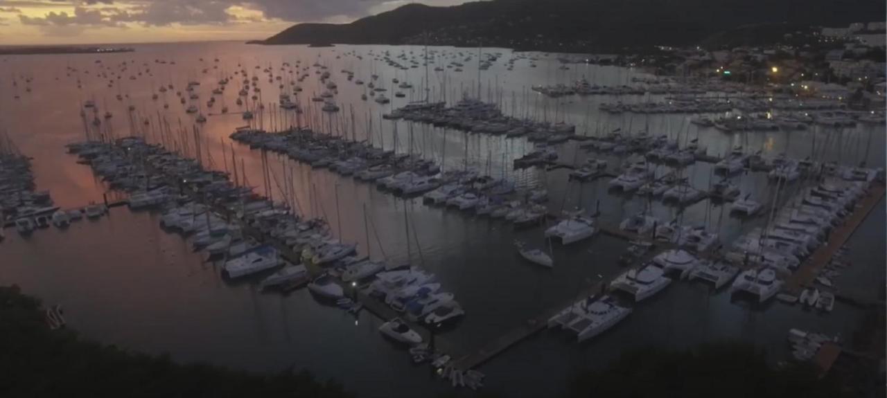 Imagine972 Martinique Bateau Hotel A Quai Le Marin 3 Cabines 3 Salles De Bains 6 Pers Maxi Eksteriør bilde